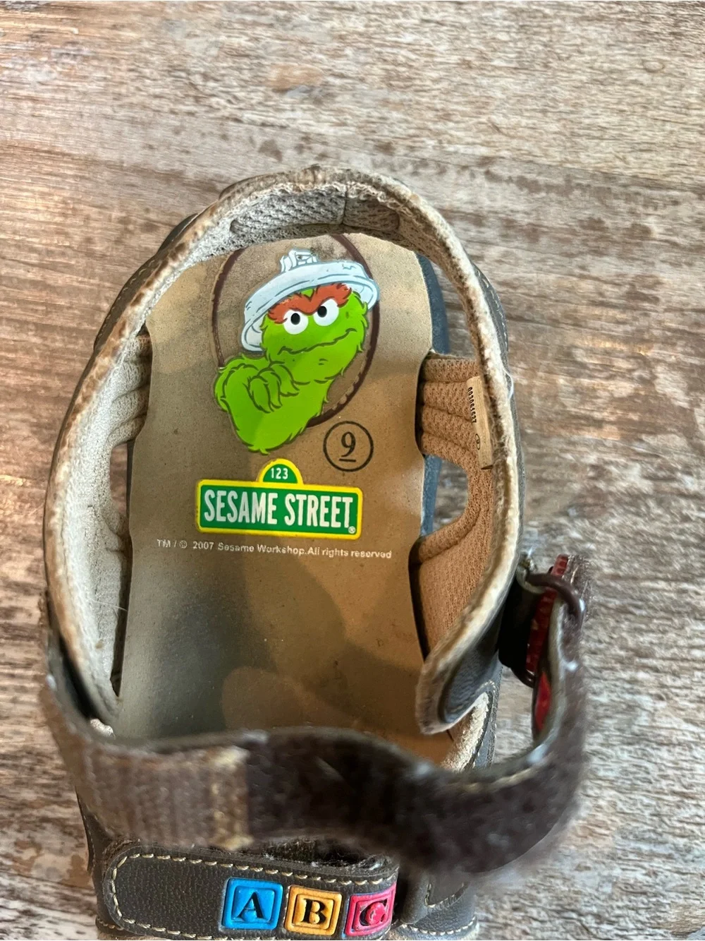 Y2K Kids Elmo Sandals